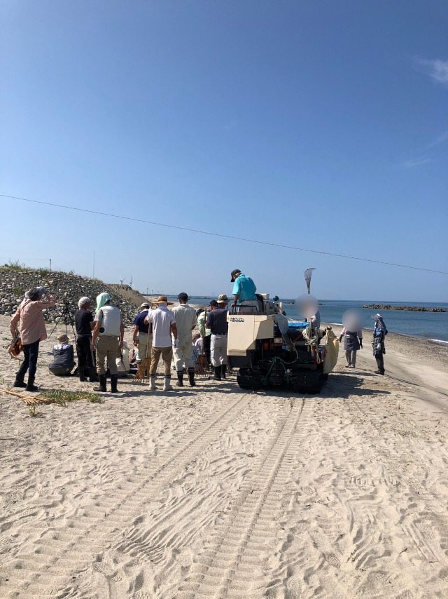 地域のコミュニティ・荒井浜海岸を綺麗にする会、参加してきました。